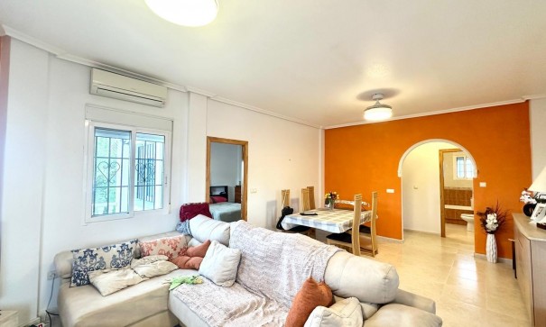 Återförsäljning - Fristående villa -
Bigastro - Comunidad valenciana