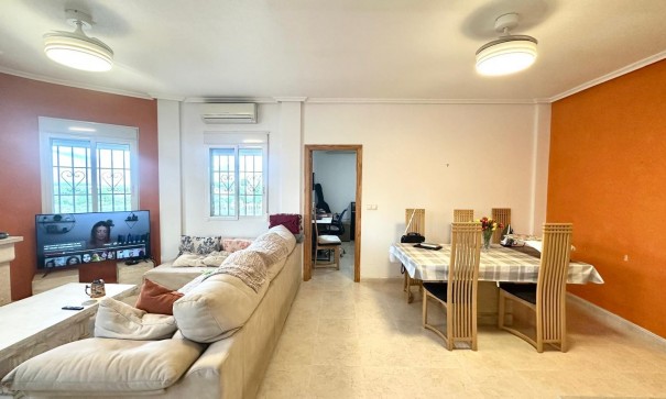 Återförsäljning - Fristående villa -
Bigastro - Comunidad valenciana