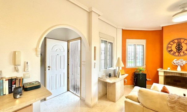 Återförsäljning - Fristående villa -
Bigastro - Comunidad valenciana