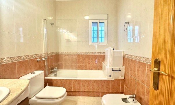 Återförsäljning - Fristående villa -
Bigastro - Comunidad valenciana