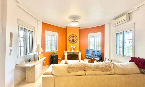 Återförsäljning - Fristående villa -
Bigastro - Comunidad valenciana