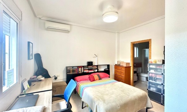 Återförsäljning - Fristående villa -
Bigastro - Comunidad valenciana