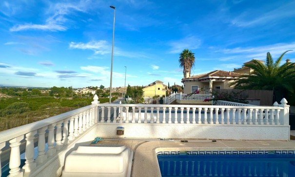 Återförsäljning - Fristående villa -
Bigastro - Comunidad valenciana