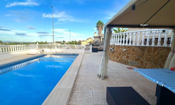 Återförsäljning - Fristående villa -
Bigastro - Comunidad valenciana