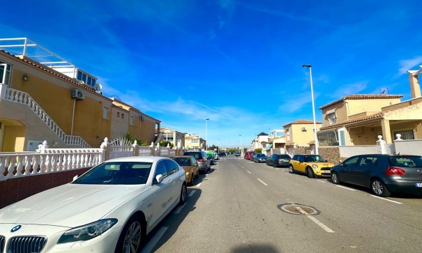 Återförsäljning - Lägenhet lägenhet -
Torrevieja - Playa de los locos