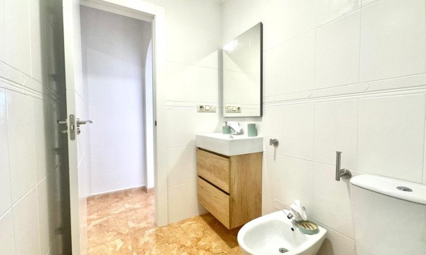 Återförsäljning - Lägenhet lägenhet -
Torrevieja - Playa de los locos