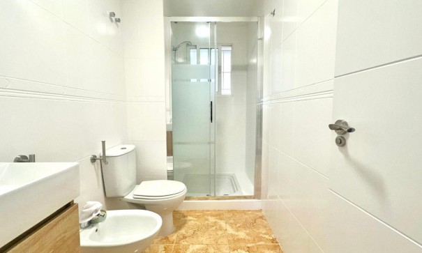 Återförsäljning - Lägenhet lägenhet -
Torrevieja - Playa de los locos