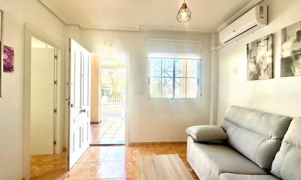 Återförsäljning - Lägenhet lägenhet -
Torrevieja - Playa de los locos