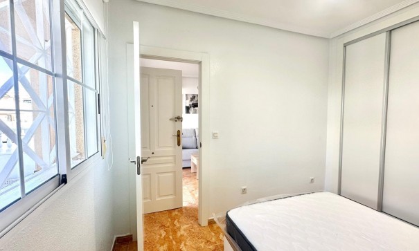 Återförsäljning - Lägenhet lägenhet -
Torrevieja - Playa de los locos