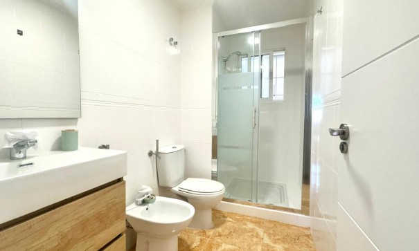 Återförsäljning - Lägenhet lägenhet -
Torrevieja - Playa de los locos