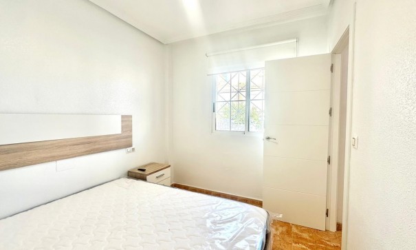 Återförsäljning - Lägenhet lägenhet -
Torrevieja - Playa de los locos