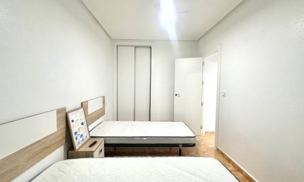 Återförsäljning - Lägenhet lägenhet -
Torrevieja - Playa de los locos