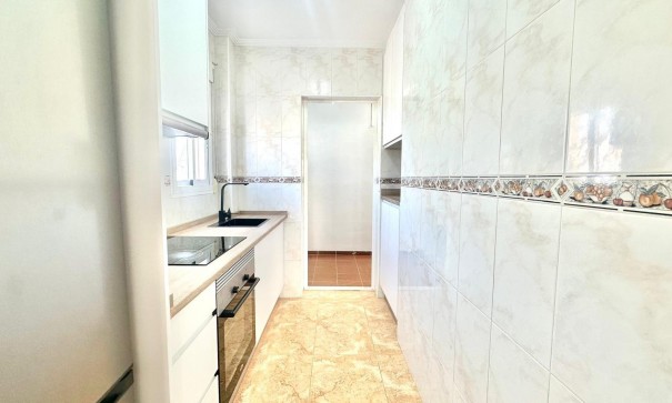 Återförsäljning - Lägenhet lägenhet -
Torrevieja - Playa de los locos