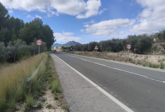 Herverkoop - Perceel Grond -
Moratalla