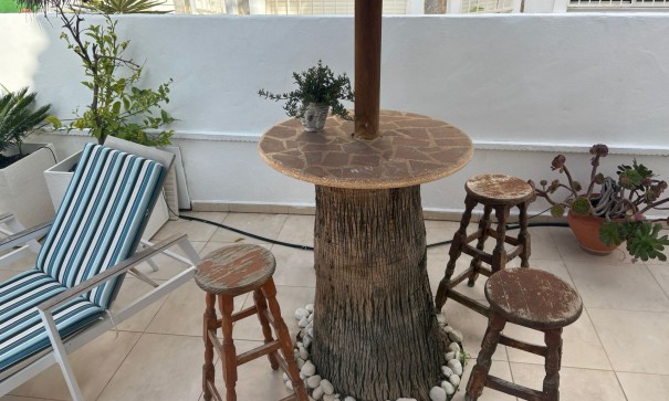 Återförsäljning - Radhus -
Algorfa