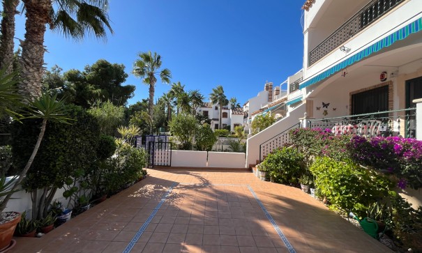 Återförsäljning - Lägenhet lägenhet -
Villamartín - PAU 8