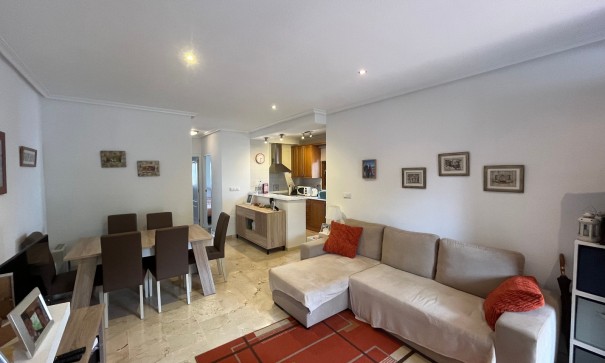 Återförsäljning - Lägenhet lägenhet -
Villamartín - PAU 8