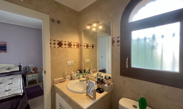 Återförsäljning - Lägenhet lägenhet -
Villamartín - PAU 8