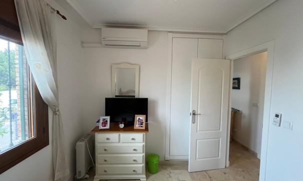 Återförsäljning - Lägenhet lägenhet -
Villamartín - PAU 8