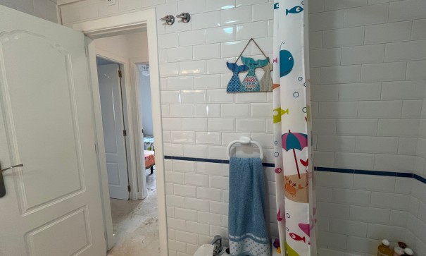 Återförsäljning - Lägenhet lägenhet -
Villamartín - PAU 8