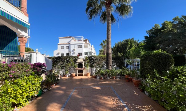 Återförsäljning - Lägenhet lägenhet -
Villamartín - PAU 8