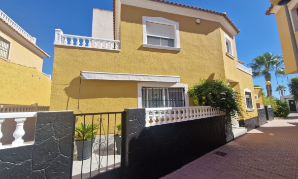 Sprzedaż - Apartament mieszkanie -
Orihuela Costa