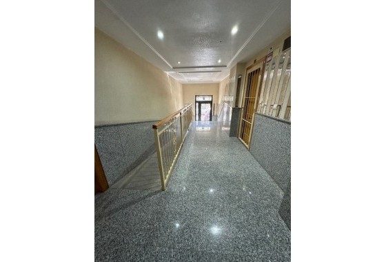 Revente - Appartement -
Torrevieja