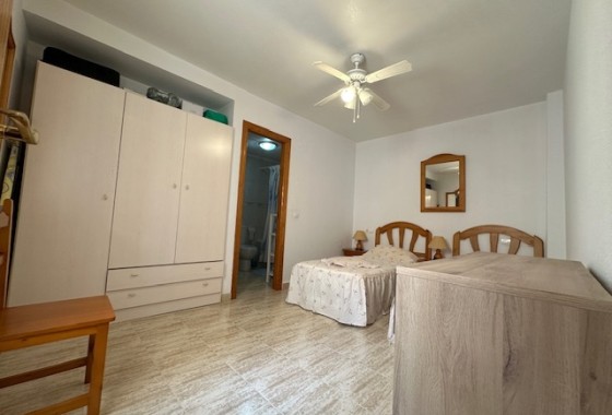 Revente - Appartement -
Torrevieja
