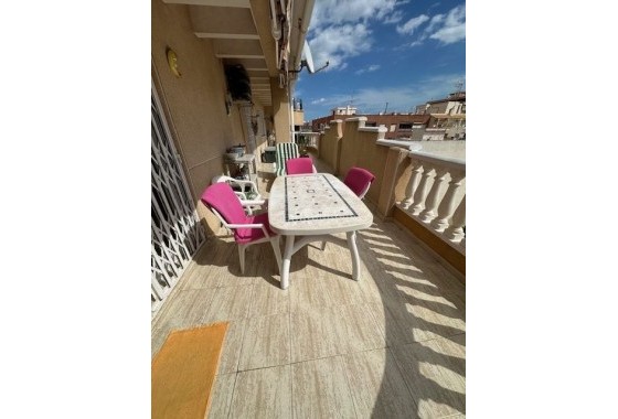 Revente - Appartement -
Torrevieja