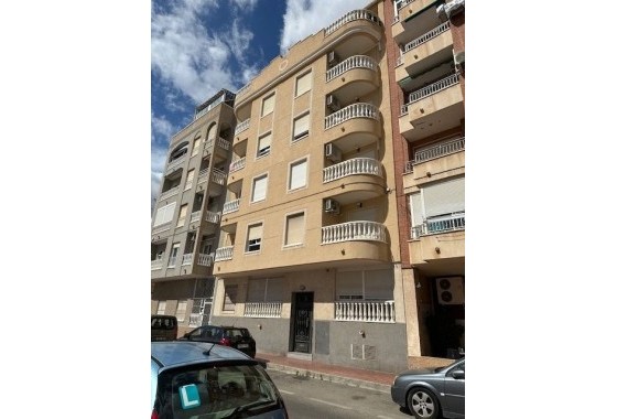 Revente - Appartement -
Torrevieja