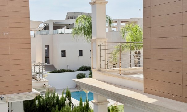 Återförsäljning - Radhus -
Ciudad Quesada - Rojales - Lo Marabu