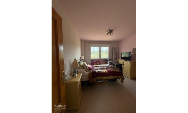 Videresalg - Fritliggende villa -
Pinoso - Pinoso Alicante