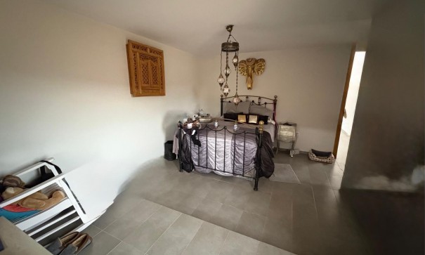 Videresalg - Fritliggende villa -
Pinoso - Pinoso Alicante