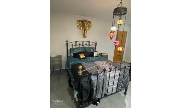 Videresalg - Fritliggende villa -
Pinoso - Pinoso Alicante