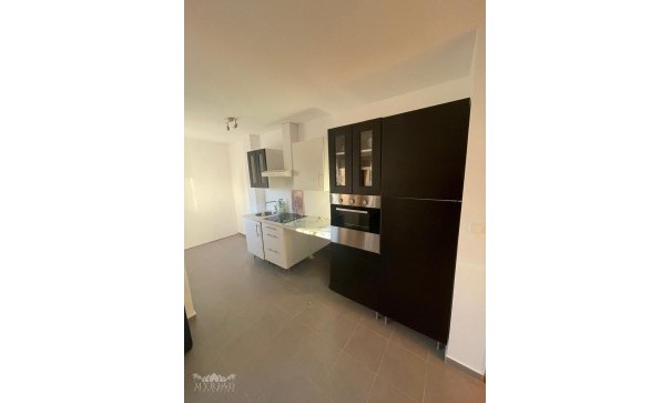 Videresalg - Fritliggende villa -
Pinoso - Pinoso Alicante