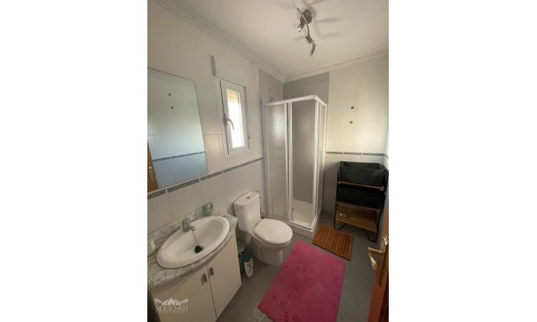 Videresalg - Fritliggende villa -
Pinoso - Pinoso Alicante