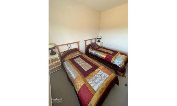 Videresalg - Fritliggende villa -
Pinoso - Pinoso Alicante