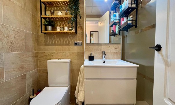 Resale - Wohnung Appartement -
Algorfa