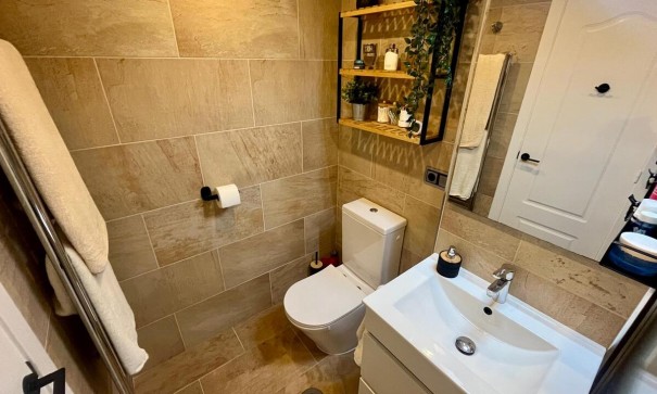 Resale - Wohnung Appartement -
Algorfa