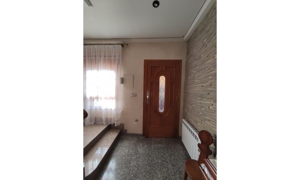 Revente - Maison de ville -
Hondón de los Fráiles