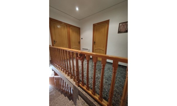 Revente - Maison de ville -
Hondón de los Fráiles