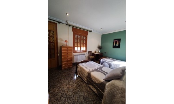 Revente - Maison de ville -
Hondón de los Fráiles