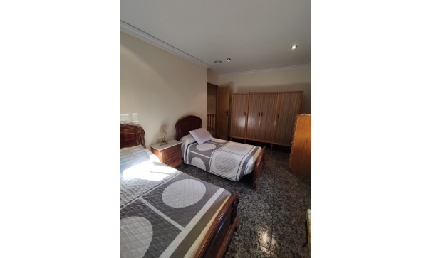 Revente - Maison de ville -
Hondón de los Fráiles