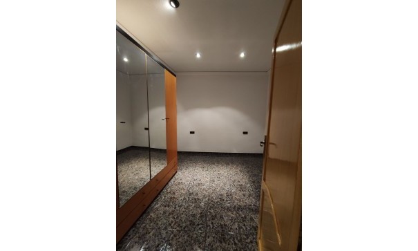 Revente - Maison de ville -
Hondón de los Fráiles