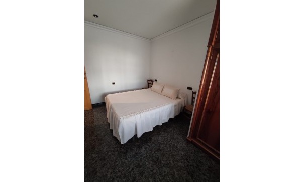 Revente - Maison de ville -
Hondón de los Fráiles