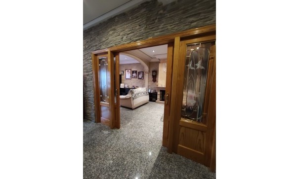 Revente - Maison de ville -
Hondón de los Fráiles