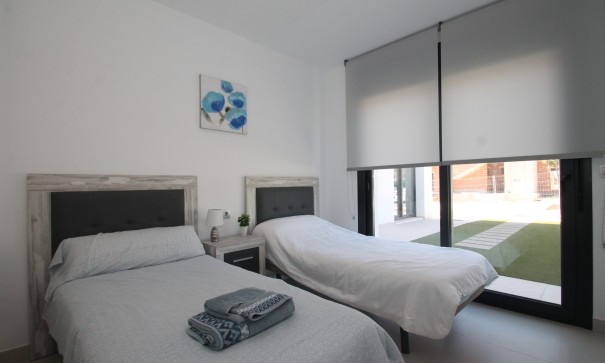 Återförsäljning - Fristående villa -
Pilar de la Horadada