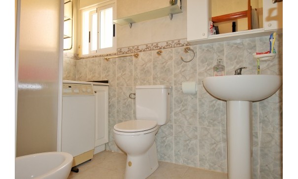 Återförsäljning - Radhus -
Villamartín