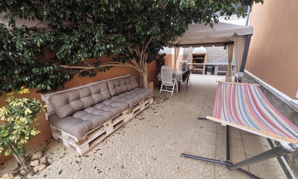 Återförsäljning - Villa -
Torrevieja - CIUDAD QUESADA