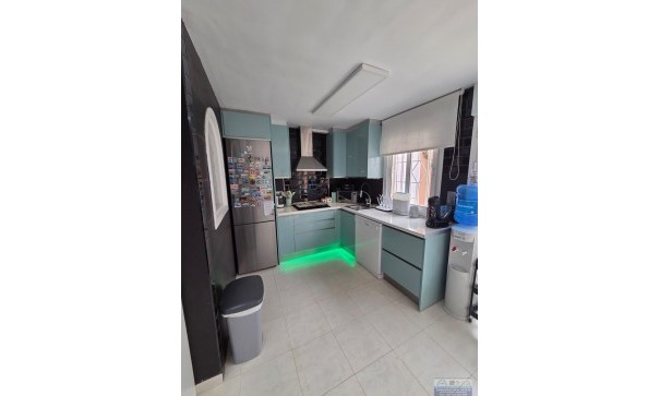 Återförsäljning - Villa -
Torrevieja - CIUDAD QUESADA